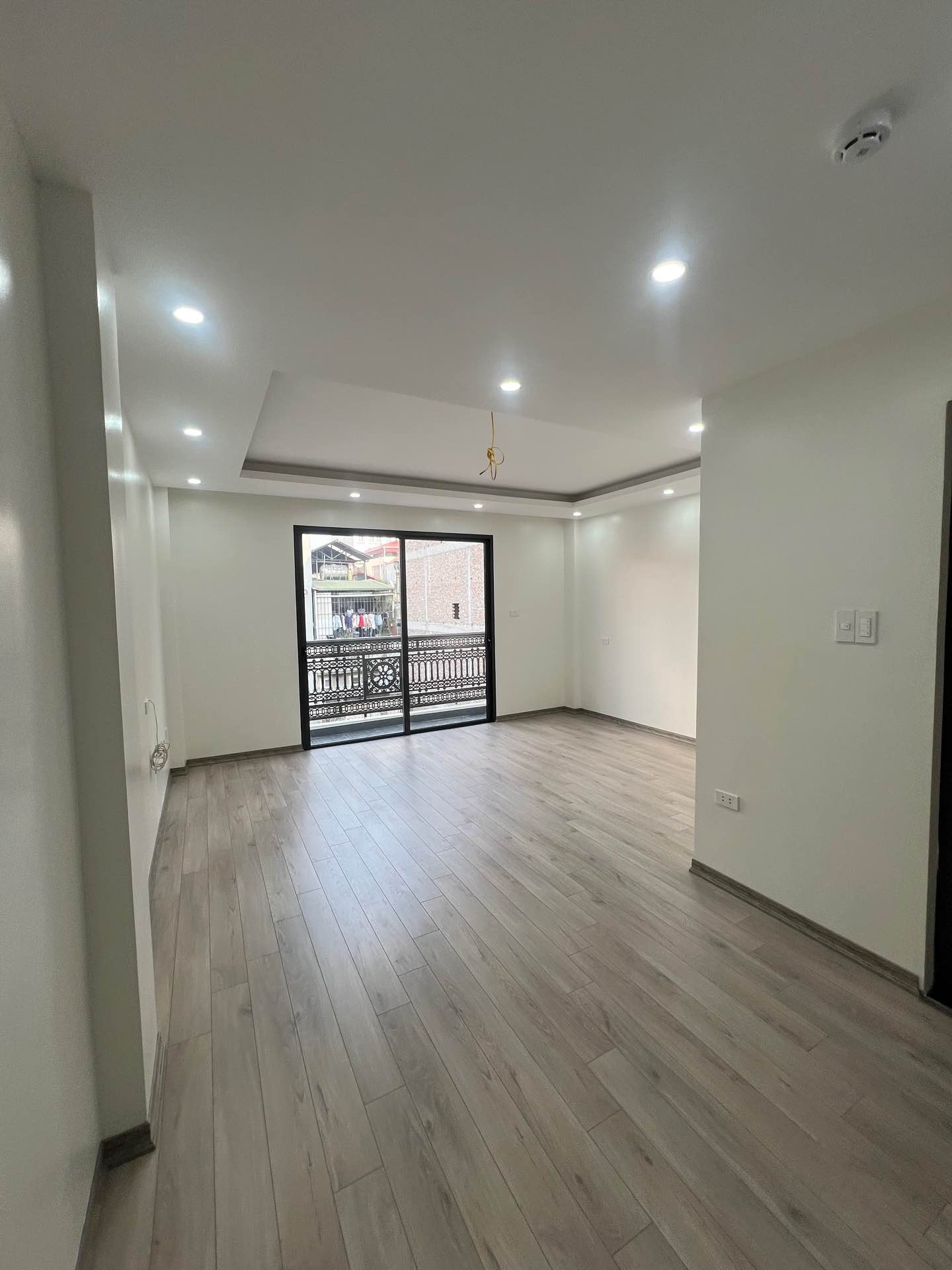 Bán nhà Kim Đồng - diện tích 59m2 7 tầng - Lô góc 2 mặt thoáng - giá 28,8 tỷ