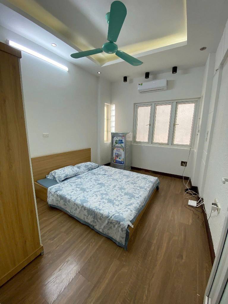 Bán nhà Tân Mai - diện tích 44m2 5 tầng - ô tô tránh - giá 12,8 tỷ