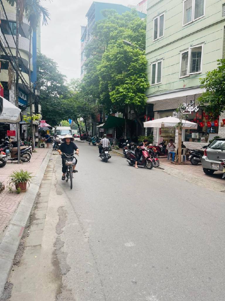 Bán nhà Tôn Đức Thắng - diện tích 84.2m2 8 tầng - ô tô tránh - giá 45 tỷ