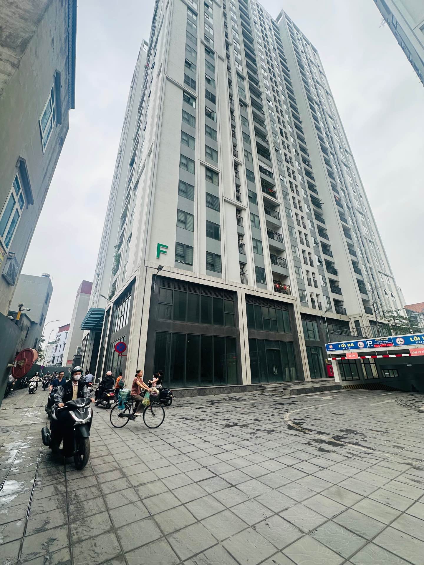 Bán nhà Hoàng Mai - diện tích 115m2 7 tầng - Căn hộ 3 ngủ cao cấp - giá 10,5 tỷ