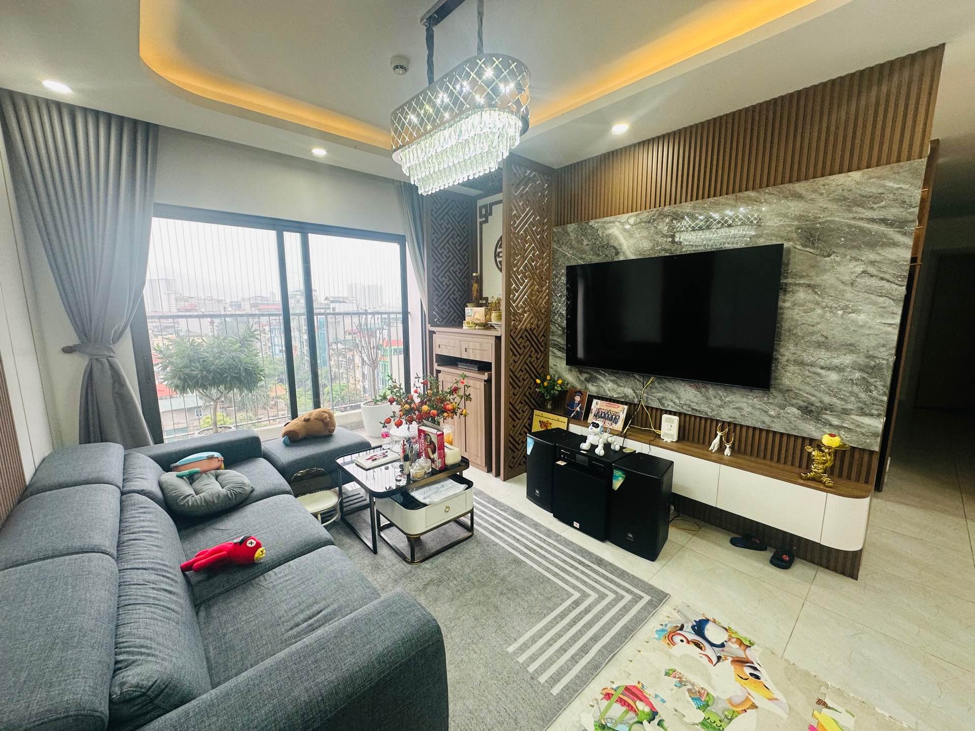 Bán nhà Hoàng Mai - diện tích 115m2 7 tầng - Căn hộ 3 ngủ cao cấp - giá 10,5 tỷ