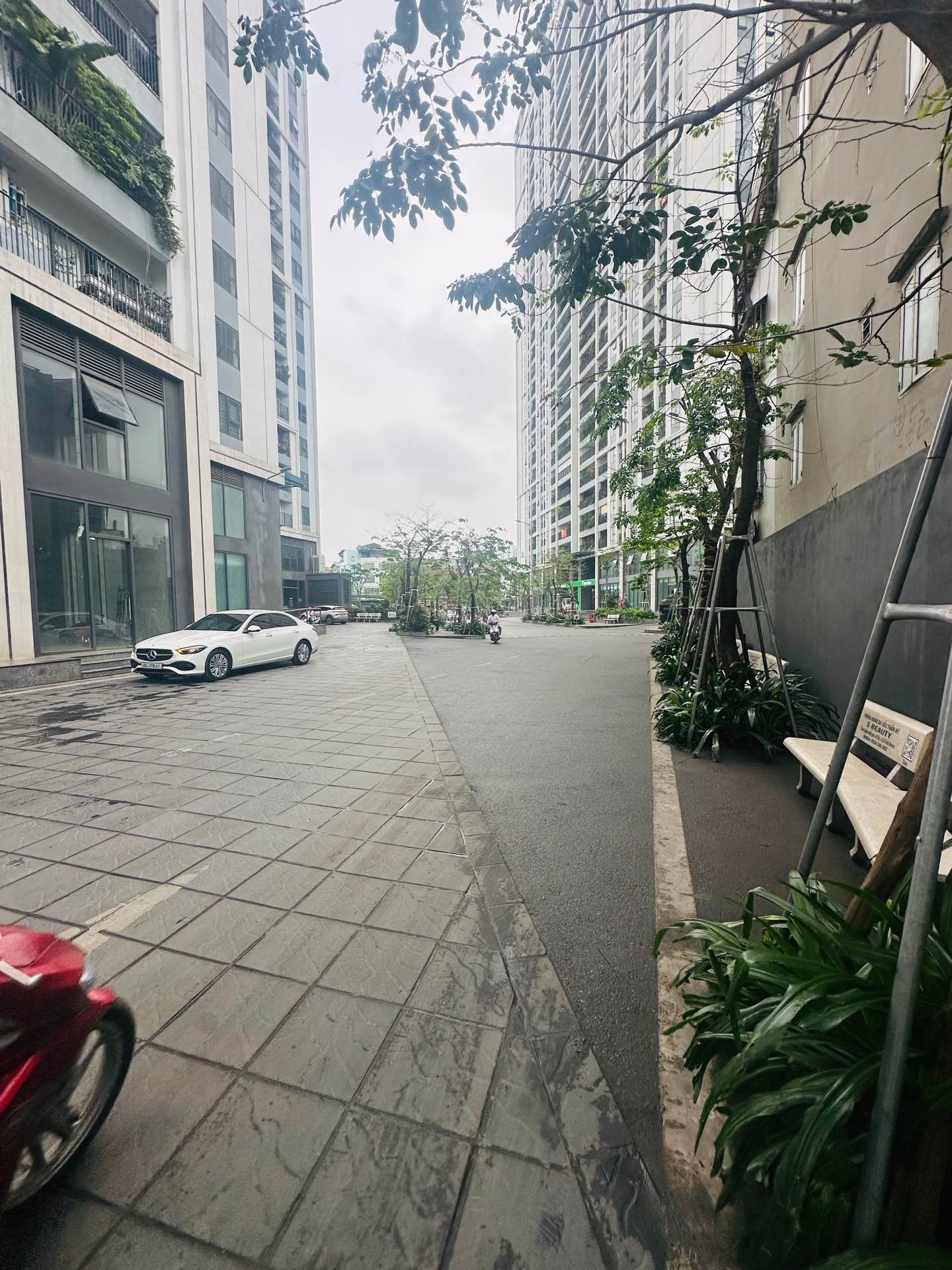 Bán nhà Hoàng Mai - diện tích 115m2 7 tầng - Căn hộ 3 ngủ cao cấp - giá 10,5 tỷ
