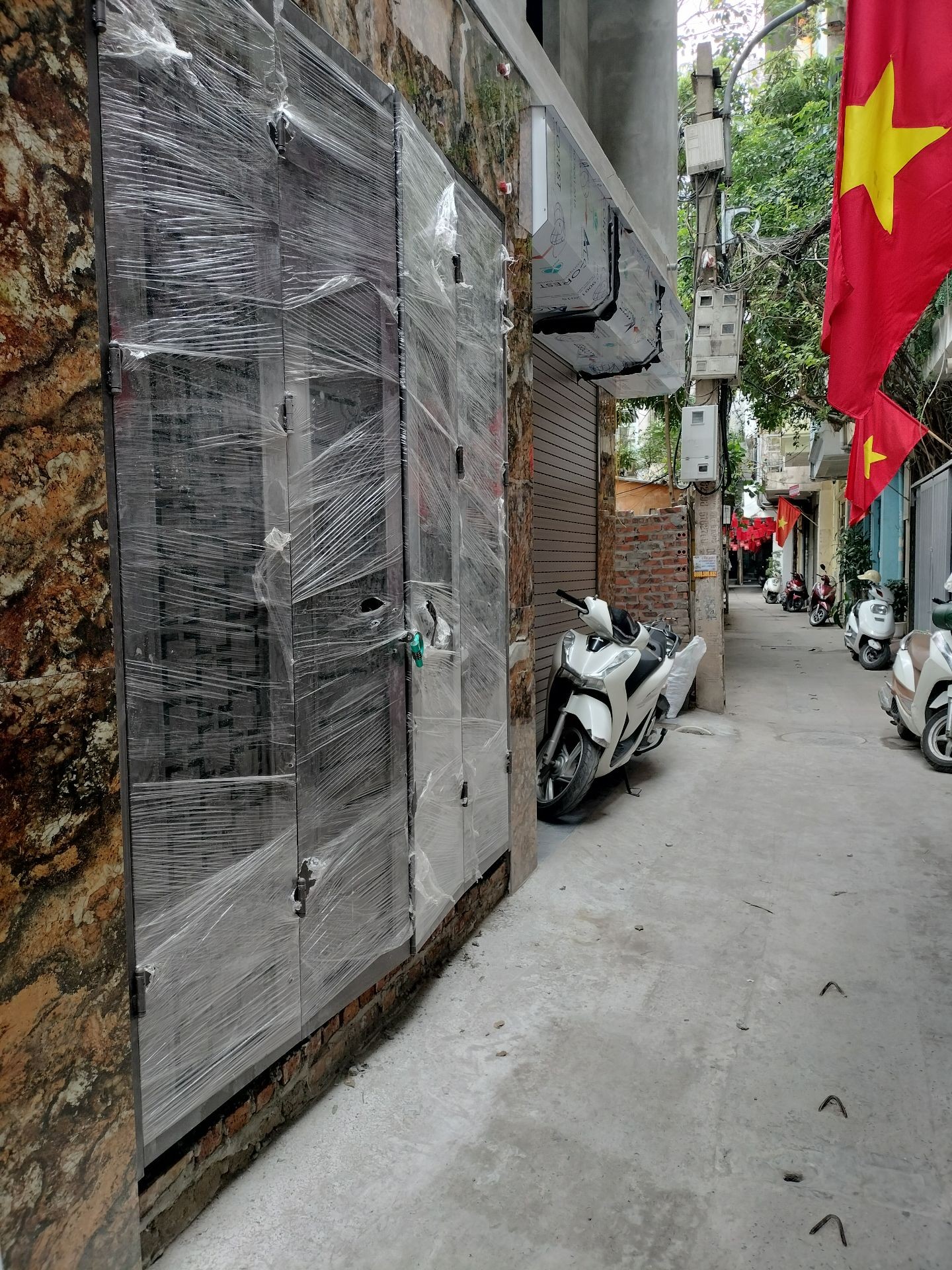 Bán nhà Kim Ngưu - diện tích 40m2 5 tầng - Nhà mới đẹp thang máy - giá 12,8 tỷ
