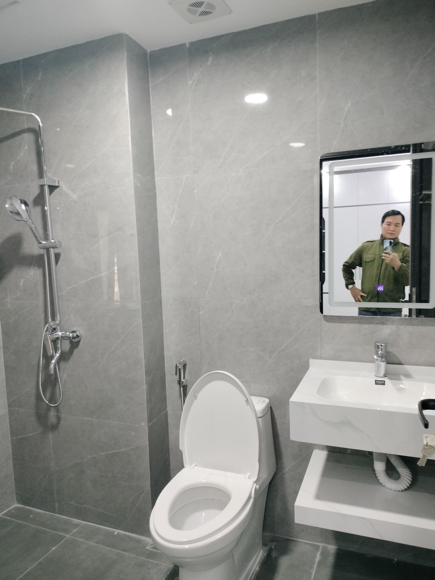 Bán nhà Kim Ngưu - diện tích 40m2 5 tầng - Nhà mới đẹp thang máy - giá 12,8 tỷ