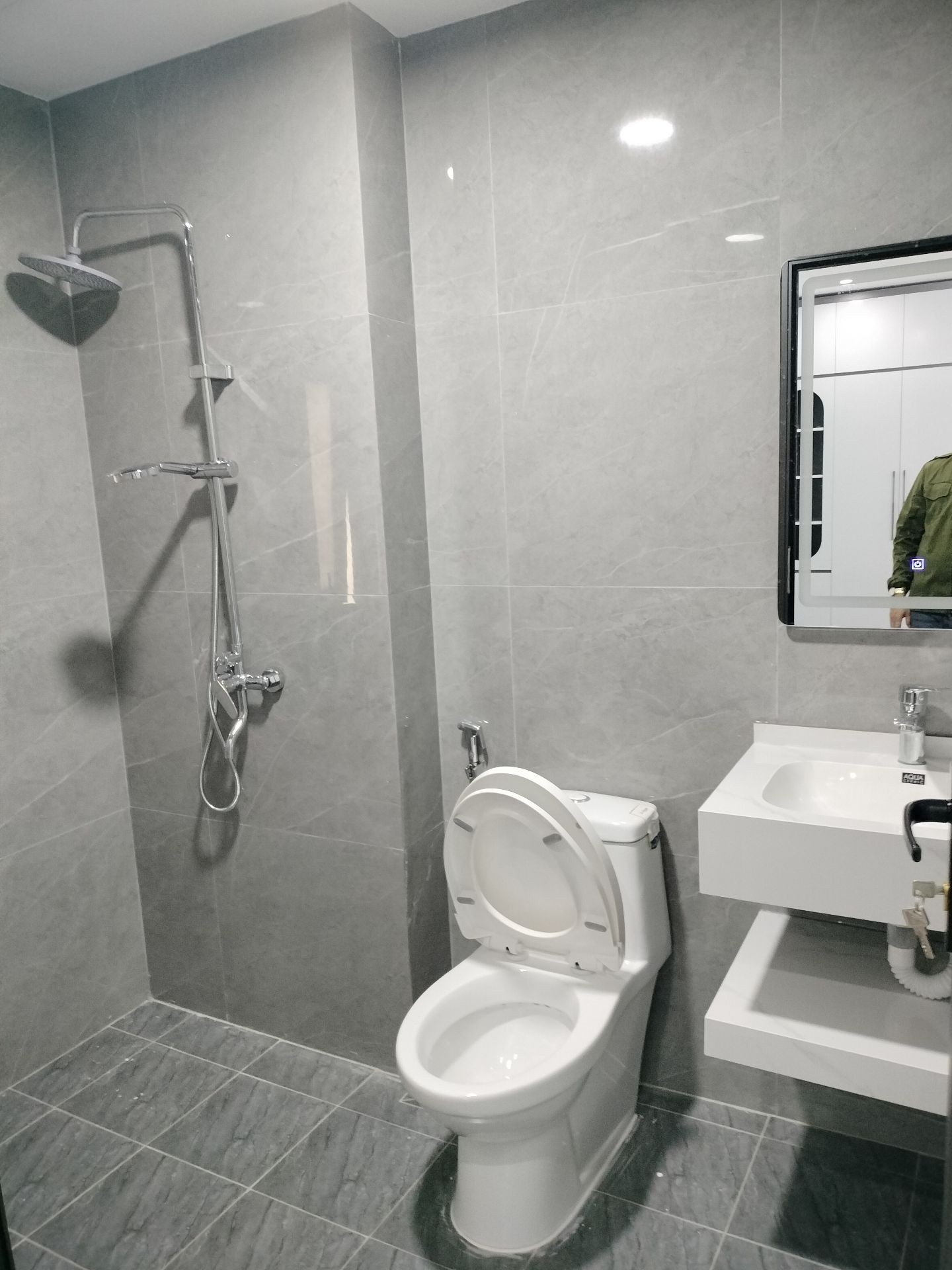Bán nhà Kim Ngưu - diện tích 40m2 5 tầng - Nhà mới đẹp thang máy - giá 12,8 tỷ