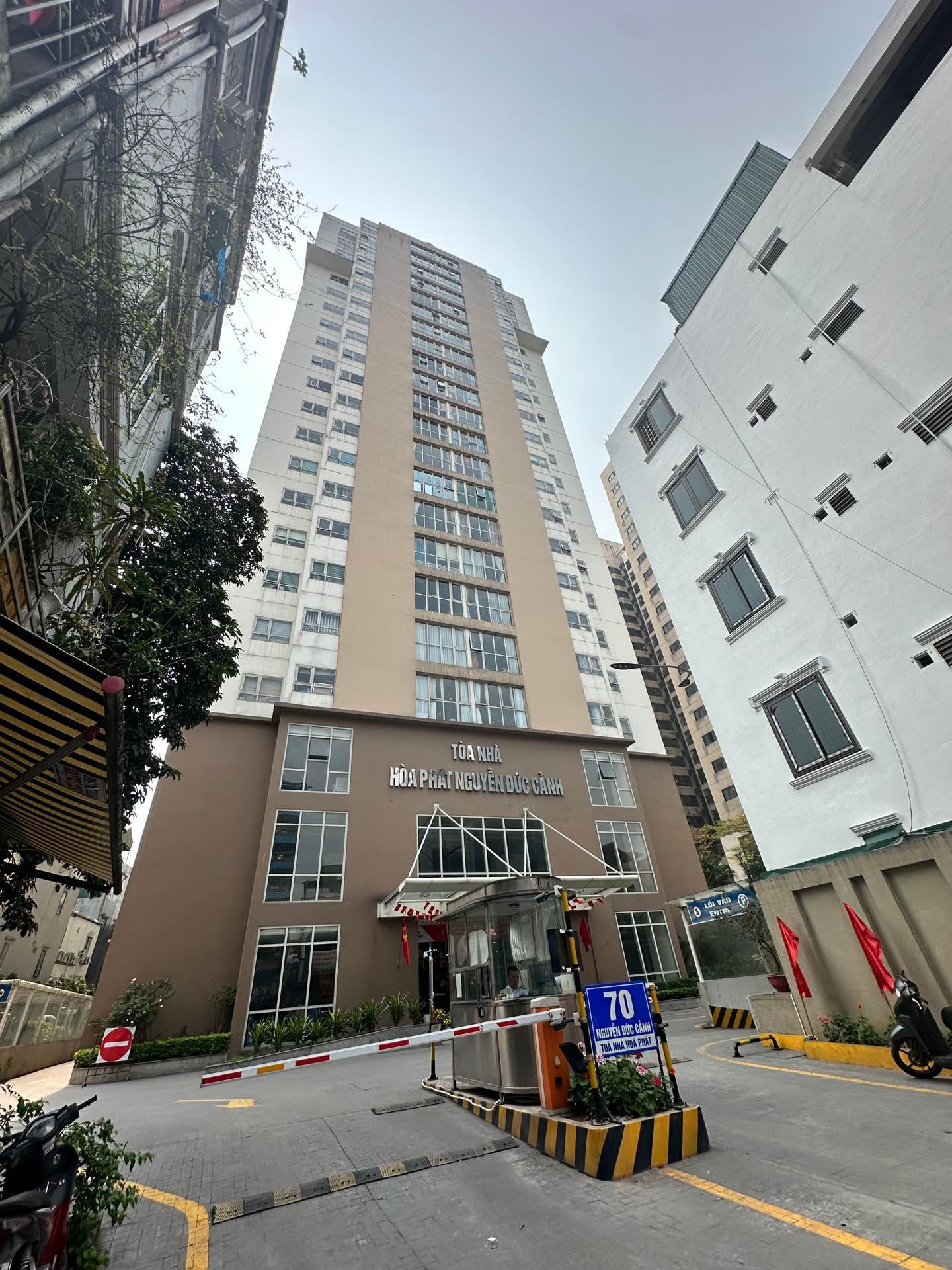 Bán nhà Nguyễn Đức Cảnh - diện tích 105m2 21 tầng - Căn góc thiết kế 3 phòng ngủ - giá 9,3 tỷ