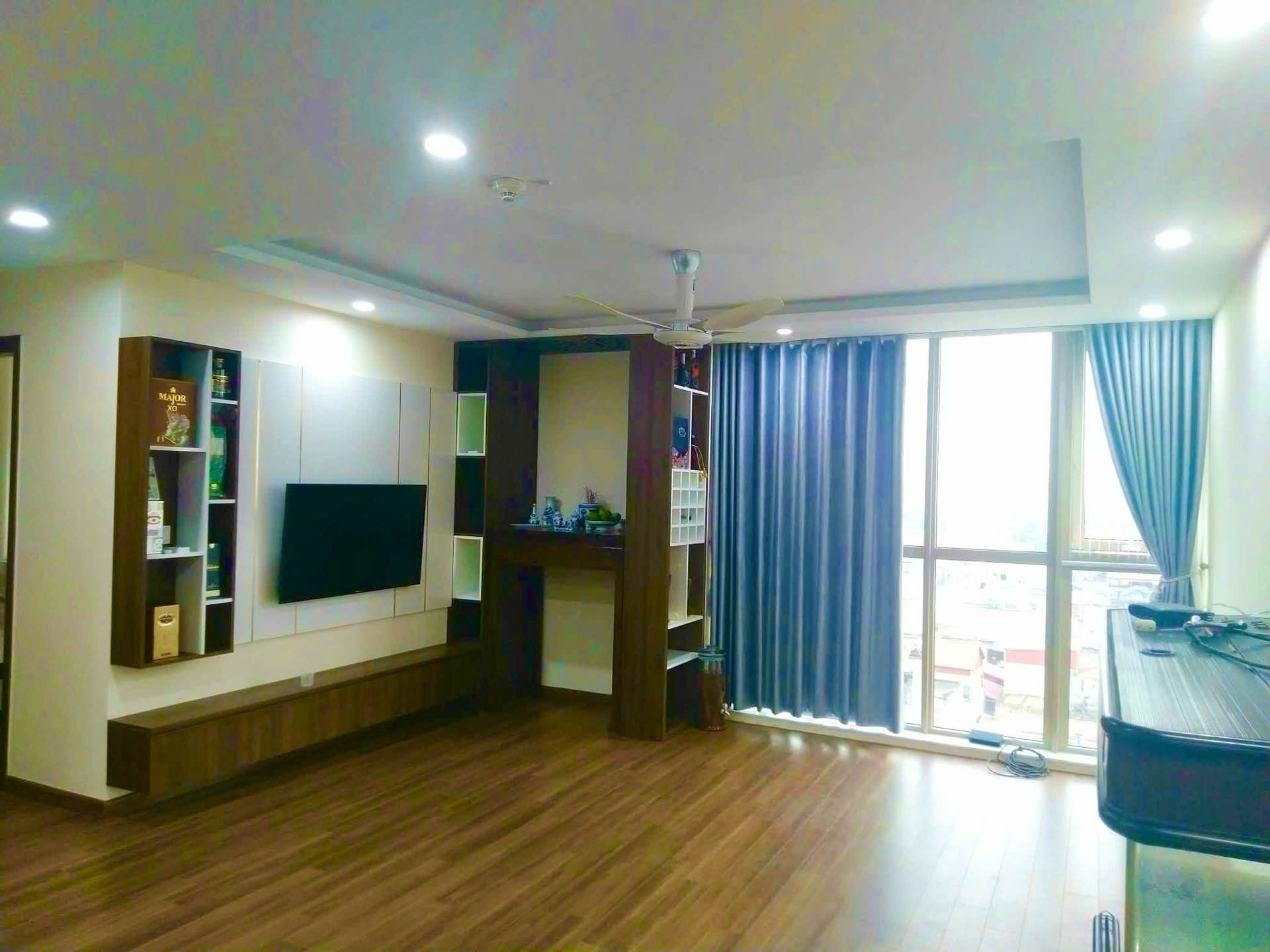 Bán nhà Nguyễn Đức Cảnh - diện tích 105m2 21 tầng - Căn góc thiết kế 3 phòng ngủ - giá 9,3 tỷ