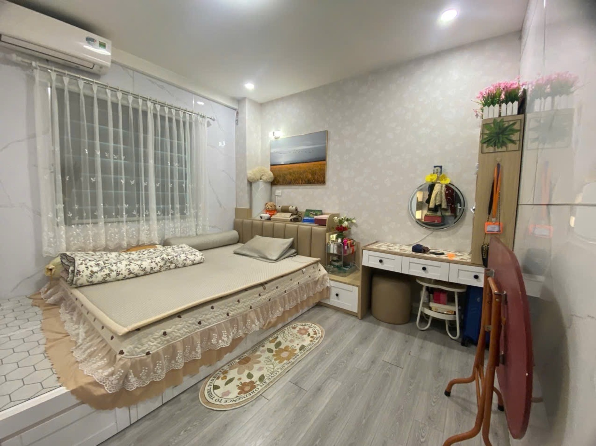 Bán nhà Lê Văn Lương - diện tích 53m2 3 tầng - Mặt phố - giá 4,3 tỷ