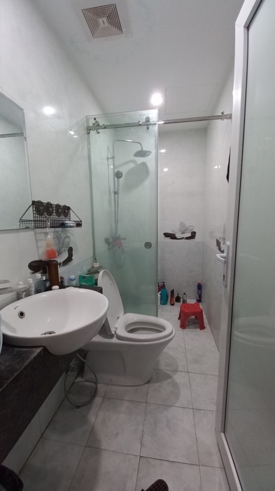 Bán nhà Trương Định - diện tích 64m2 5 tầng - Mặt phố kinh doanh sầm uất - giá 26 tỷ