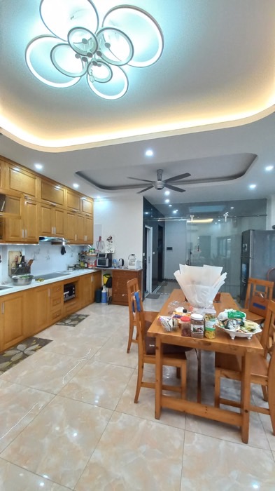 Bán nhà Trương Định - diện tích 64m2 5 tầng - Mặt phố kinh doanh sầm uất - giá 26 tỷ