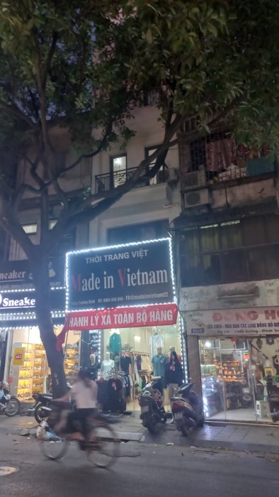 Bán nhà Trương Định - diện tích 64m2 5 tầng - Mặt phố kinh doanh sầm uất - giá 26 tỷ