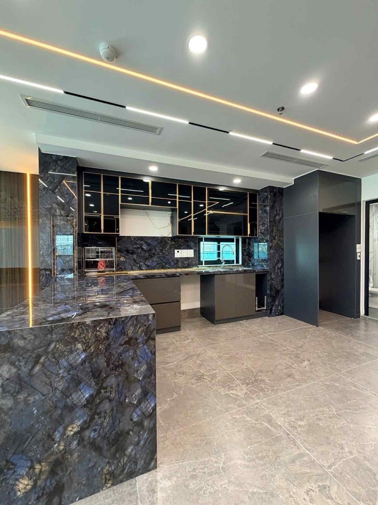 Bán nhà Nguyễn Chính - diện tích 84m2 7 tầng - ô tô tránh - giá 35 tỷ