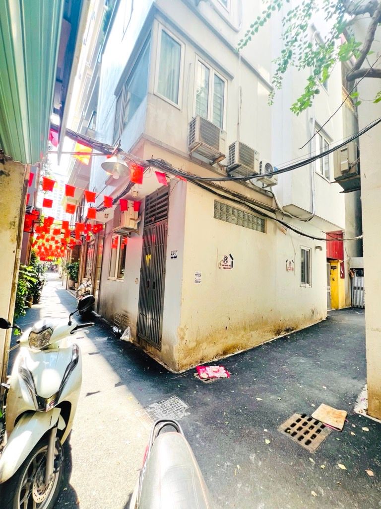 Bán nhà Âu Cơ - diện tích 120.9m2 1 tầng - Đang cập nhật - giá 29,2 tỷ