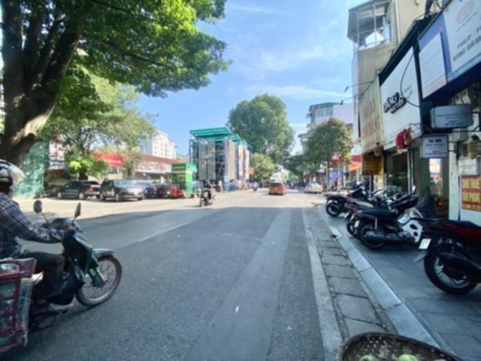 Bán nhà Nguyễn Công Trứ - diện tích 38m2 3 tầng - Nhà mặt phố trung tâm kinh doanh - giá 31,4 tỷ