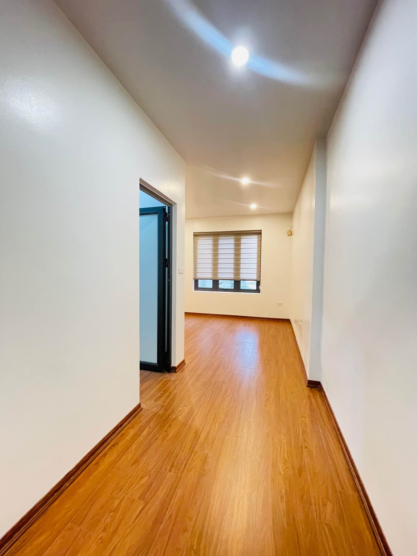 Bán nhà Định Công - diện tích 30m2 5 tầng - Nhà đẹp khách mua về ở luôn - giá 4,3 tỷ