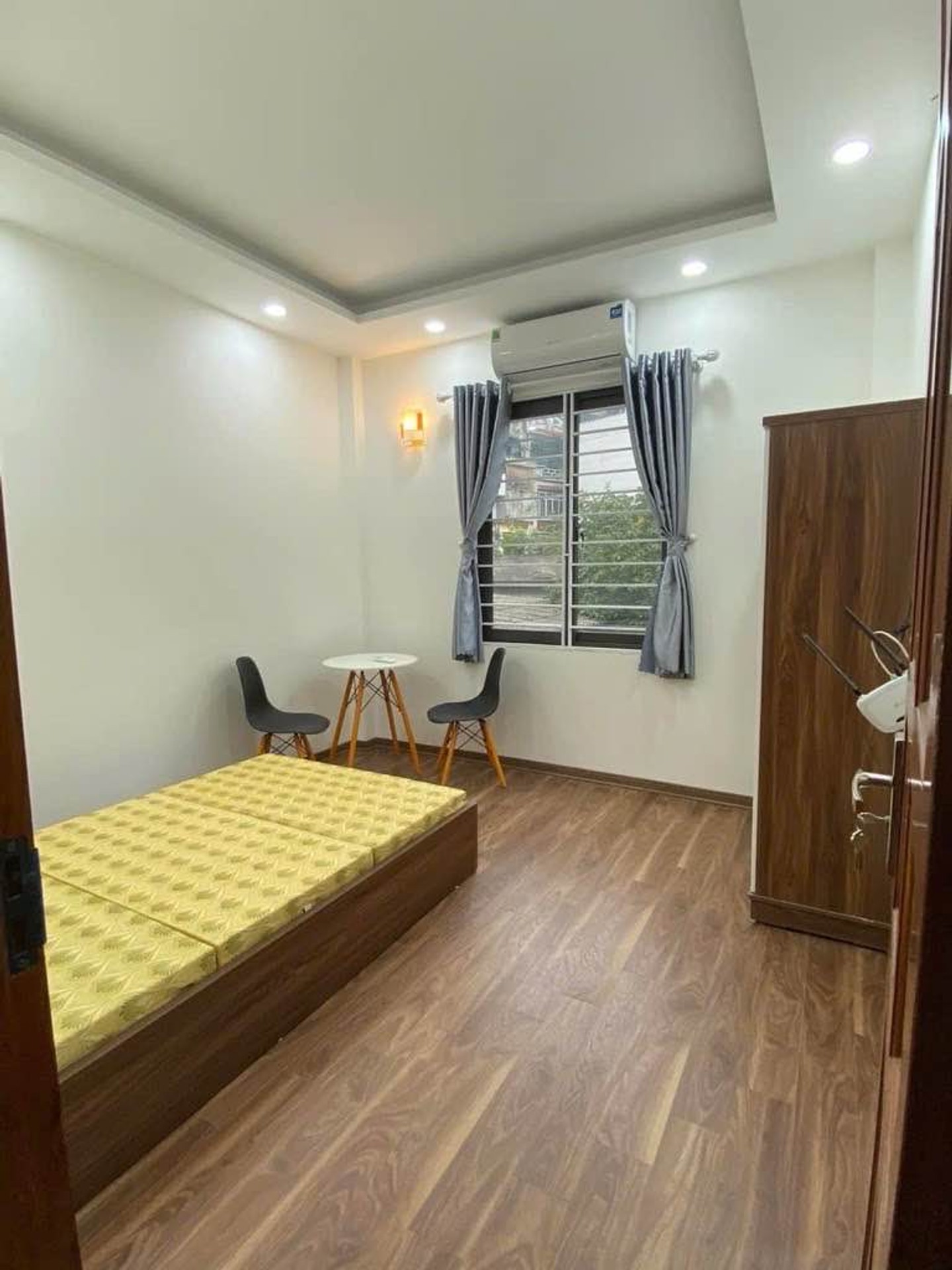 Bán nhà Nguyễn Chính - diện tích 51m2 5 tầng - Ô Tô Nở Hậu - giá 11,8 tỷ