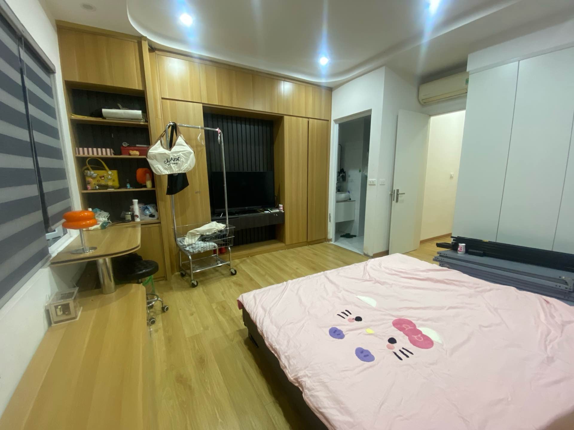 Bán nhà Kim Ngưu - diện tích 32m2 5 tầng - Lô Góc 2 Mặt Thoáng - giá 9,5 tỷ