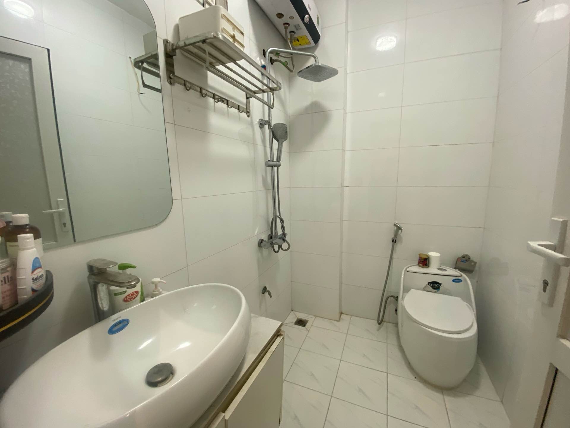 Bán nhà Kim Ngưu - diện tích 32m2 5 tầng - Lô Góc 2 Mặt Thoáng - giá 9,5 tỷ
