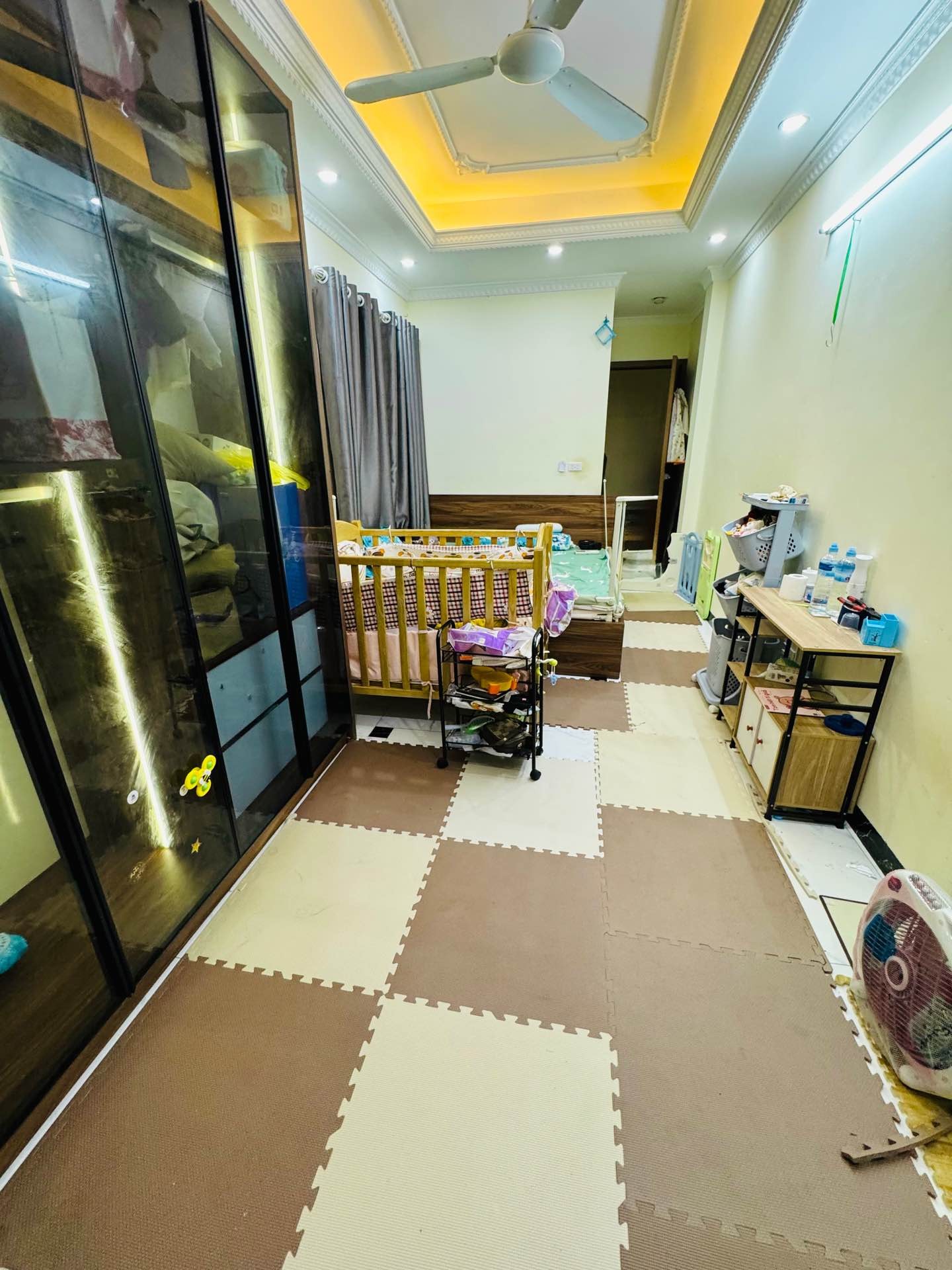 Bán nhà Tân Mai - diện tích 27m2 4 tầng - Lô góc, gần mặt phố - giá 7,5 tỷ