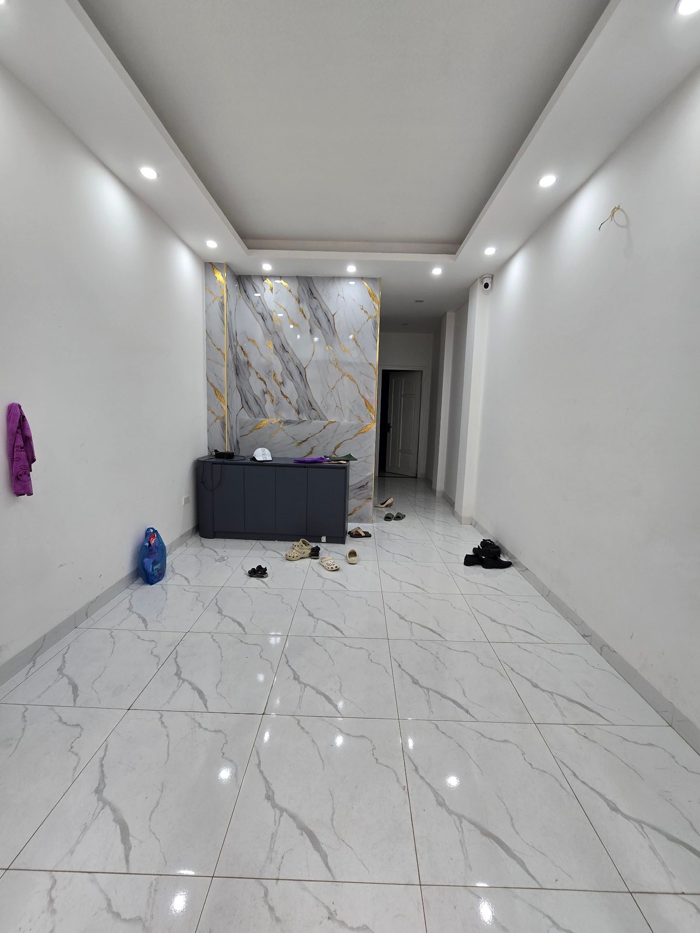 Bán nhà Hoàng Mai - diện tích 39m2 5 tầng - Ô TÔ 7 CHỖ QUA NHÀ - giá 17 tỷ