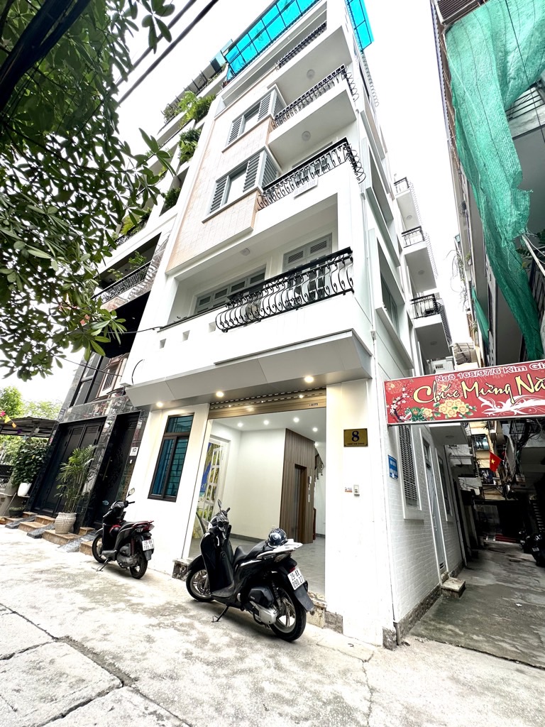 Bán nhà Kim Giang - diện tích 51m2 7 tầng - Lô góc, ô tô tránh - giá Nhỉnh 19 tỷ