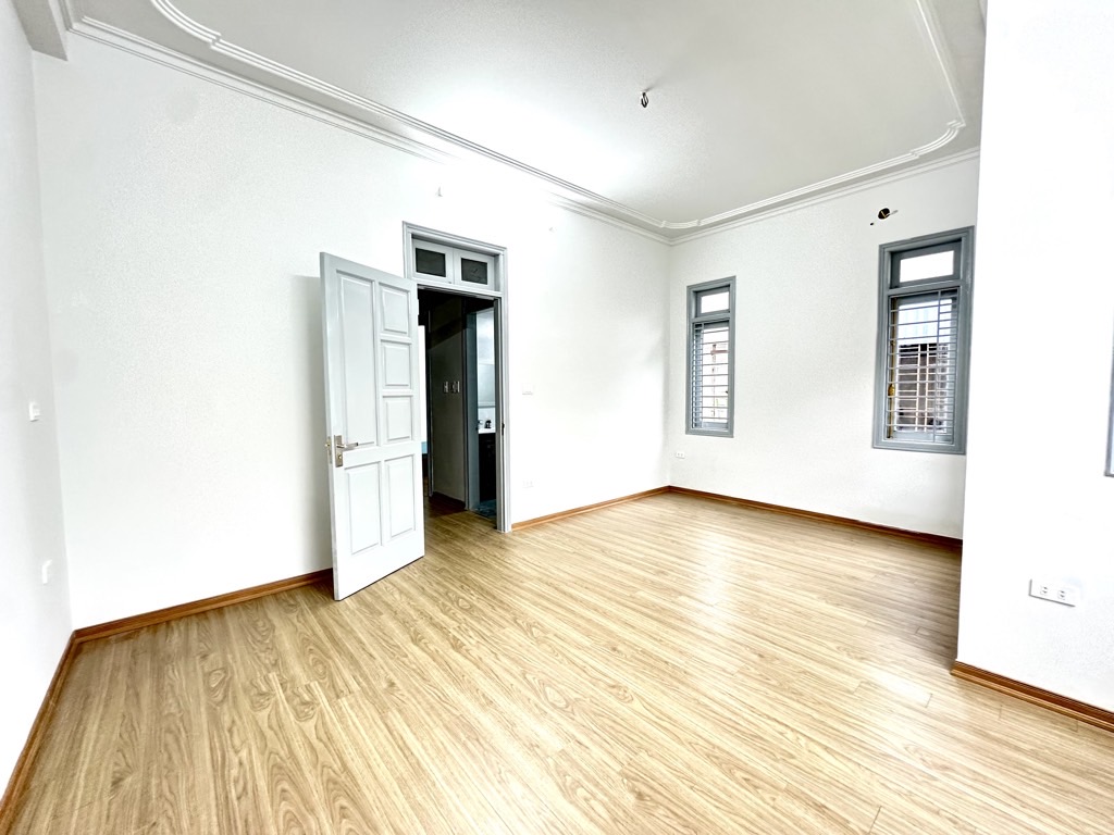 Bán nhà Kim Giang - diện tích 51m2 7 tầng - Lô góc, ô tô tránh - giá Nhỉnh 19 tỷ