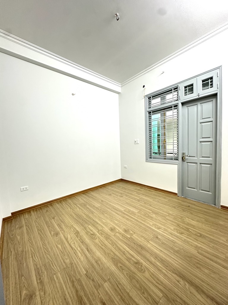 Bán nhà Kim Giang - diện tích 51m2 7 tầng - Lô góc, ô tô tránh - giá Nhỉnh 19 tỷ