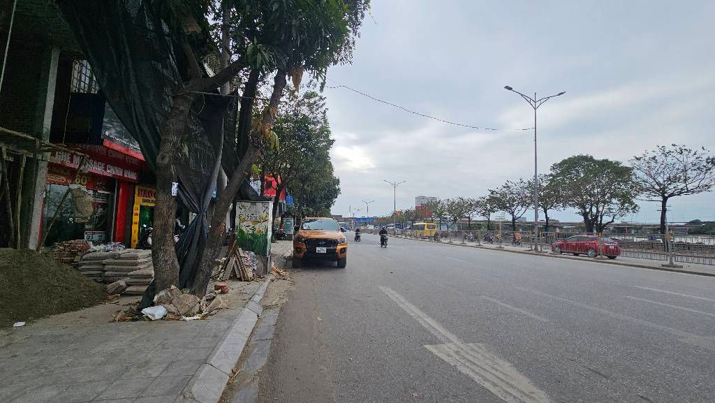 Bán nhà Giải Phóng - diện tích 68m2 7 tầng - Lô góc 2 mặt thoáng - giá 32,6 tỷ