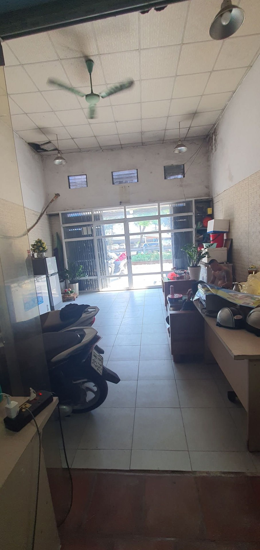 Bán nhà Ngọc Hồi - diện tích 111m2 1 tầng - ô tô đỗ cửa - giá 14,5 tỷ