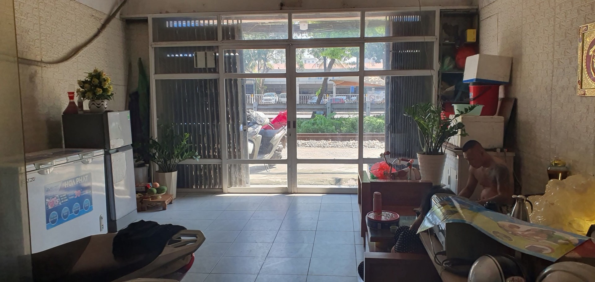 Bán nhà Ngọc Hồi - diện tích 111m2 1 tầng - ô tô đỗ cửa - giá 14,5 tỷ