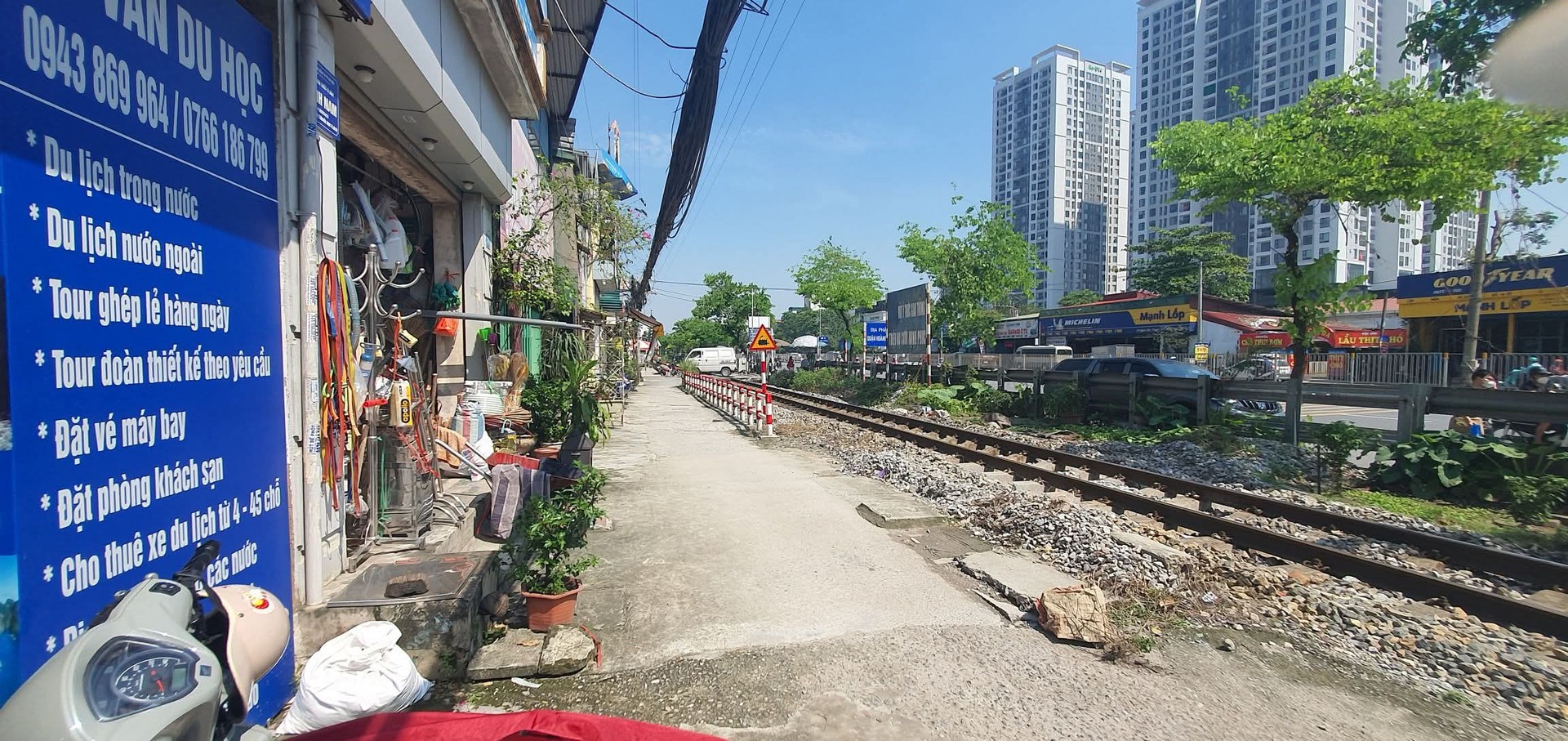 Bán nhà Ngọc Hồi - diện tích 111m2 1 tầng - ô tô đỗ cửa - giá 14,5 tỷ