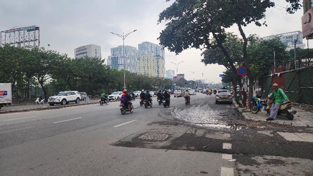 Bán nhà Giải Phóng - diện tích 62m2 5 tầng - MẶT PHỐ - giá 20,3 tỷ