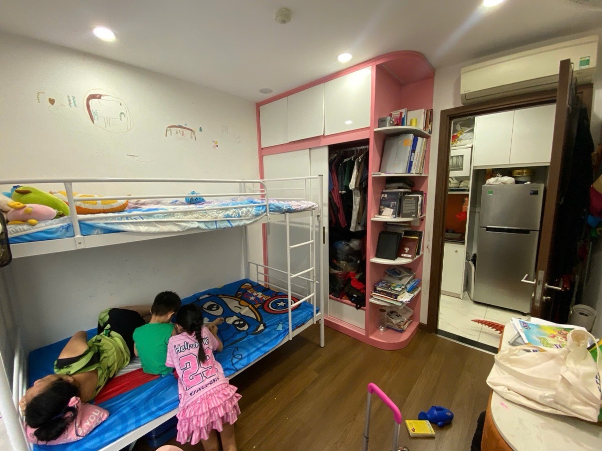 Bán nhà Trần Thủ Độ - diện tích 58m2 4 tầng - View hồ bơi - giá 6,3 tỷ