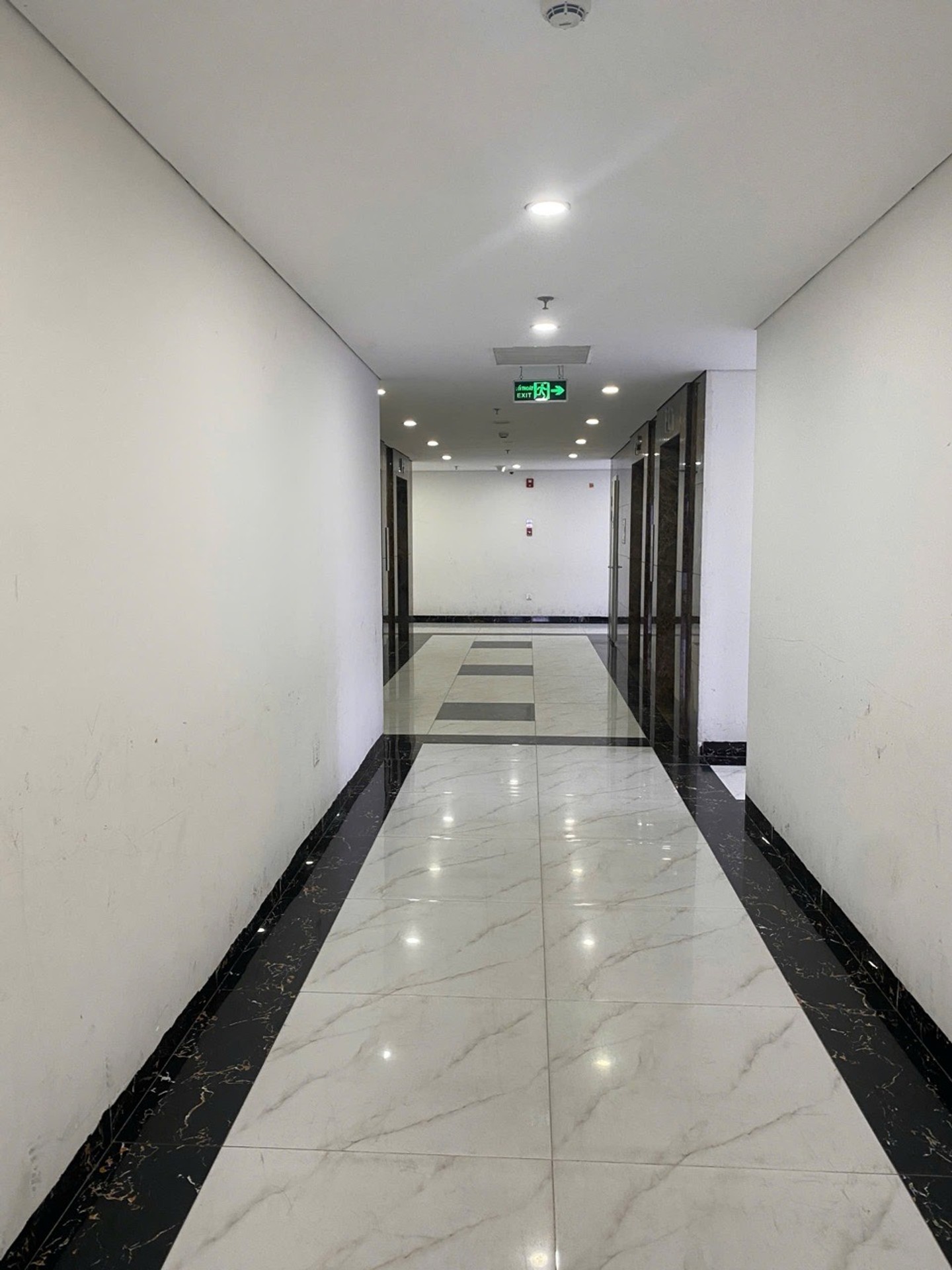 Bán nhà Trần Thủ Độ - diện tích 58m2 4 tầng - View hồ bơi - giá 6,3 tỷ