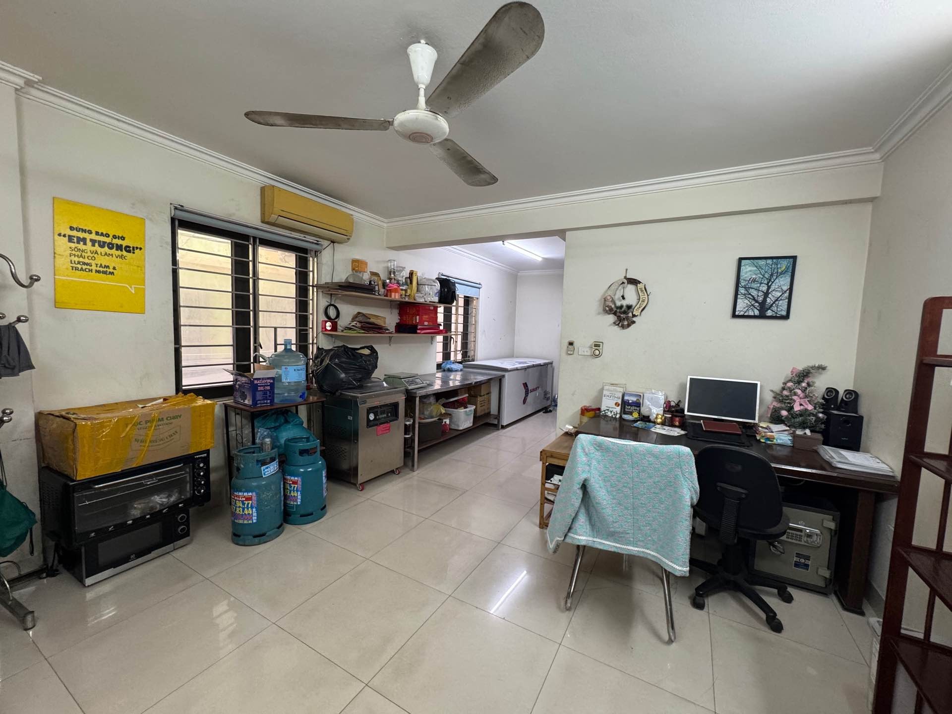 Bán nhà Đặng Tiến Đông - diện tích 75m2 6 tầng - Lô góc 2 mặt thoáng - giá 32 tỷ