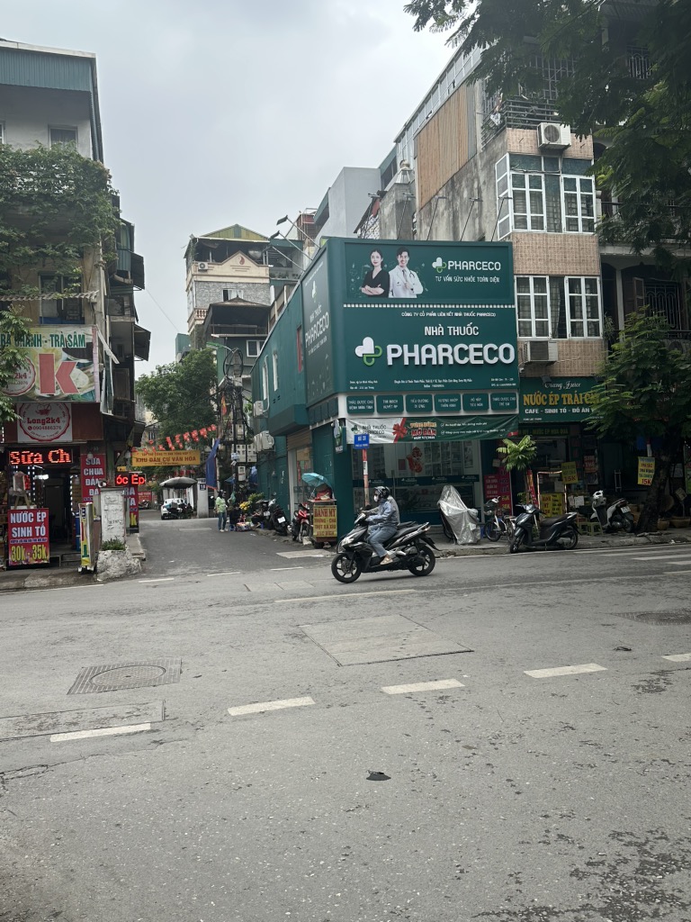 Bán nhà Lạc Trung - diện tích 72m2 2 tầng - Lô góc 3 mặt tiền - giá 38 tỷ