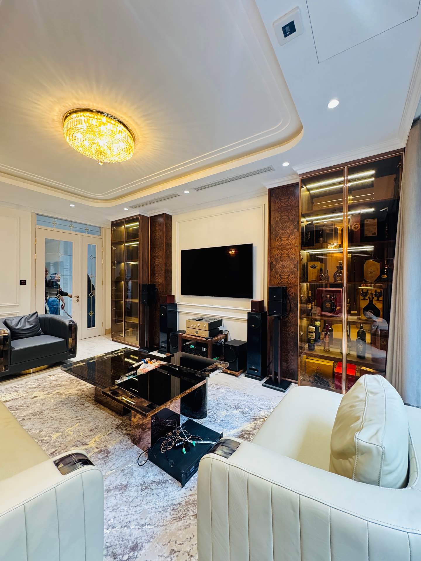 Bán nhà Lê Thanh Nghị - diện tích 68.2m2 7 tầng - ô tô tránh - giá 45 tỷ