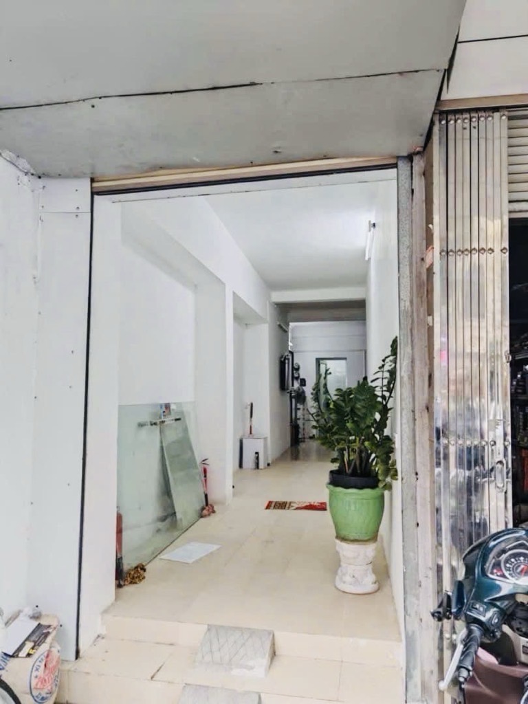 Bán nhà Phố Huế - diện tích 43m2 1 tầng - Mặt phố kinh doanh đỉnh - giá 15,5 tỷ