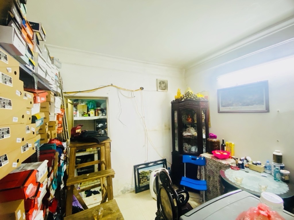 Bán nhà Phố Huế - diện tích 43m2 1 tầng - Mặt phố kinh doanh đỉnh - giá 15,5 tỷ