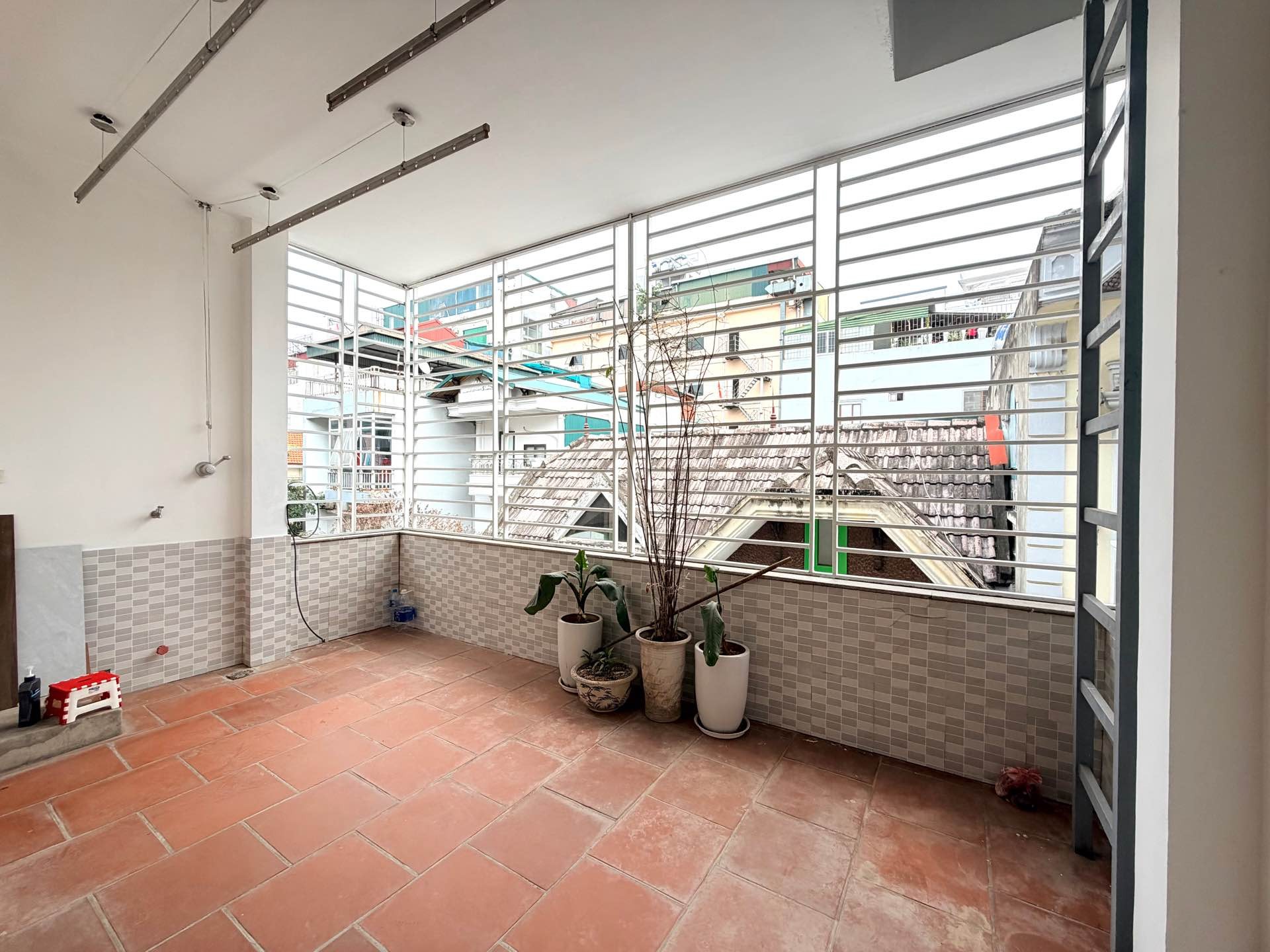 Bán nhà Trần Duy Hưng - diện tích 60m2 5 tầng - ô tô tránh - giá 36,9 tỷ