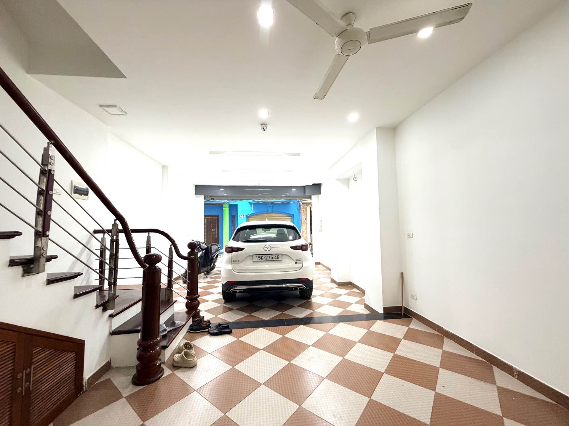 Bán nhà Trần Duy Hưng - diện tích 60m2 5 tầng - ô tô tránh - giá 36,9 tỷ