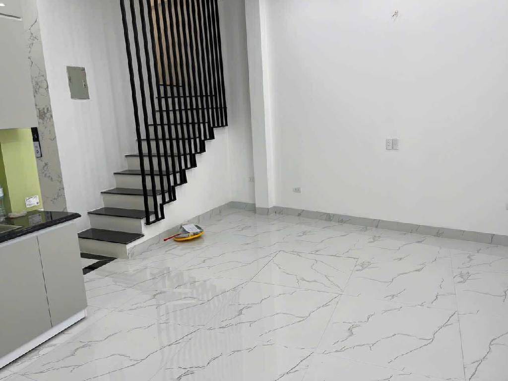 Bán nhà Kim Ngưu - diện tích 67m2 5 tầng - ô tô tránh - giá 15 tỷ
