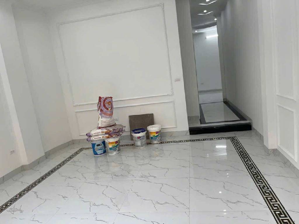 Bán nhà Kim Ngưu - diện tích 67m2 5 tầng - ô tô tránh - giá 15 tỷ