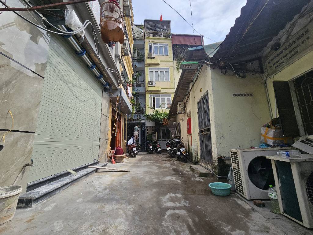 Bán nhà Kim Ngưu - diện tích 67m2 5 tầng - ô tô tránh - giá 15 tỷ