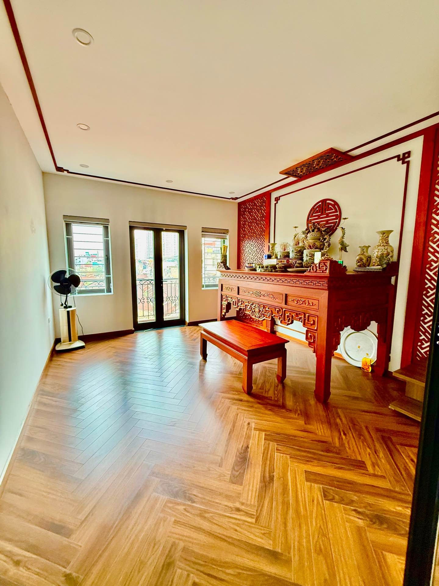 Bán nhà Trương Định - diện tích 51m2 5 tầng - ô tô tải vào thoải mái - giá 20 tỷ