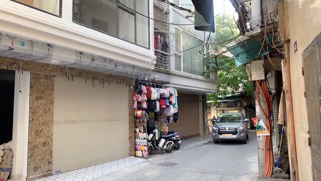 Bán nhà Lương Sử C - diện tích 92.4m2 6 tầng - Ô tô vào nhà - giá 33 tỷ