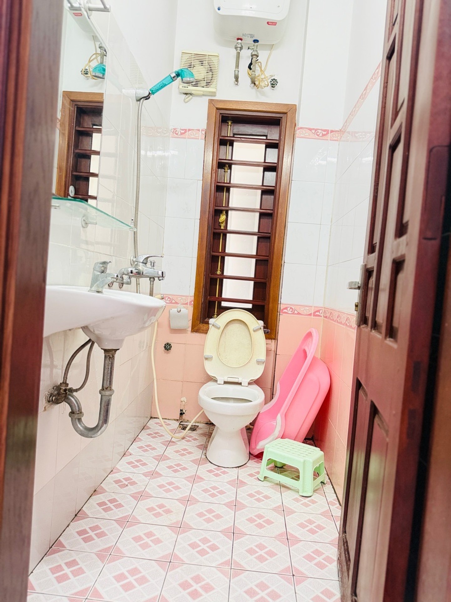 Bán nhà Bùi Xương Trạch - diện tích 35m2 4 tầng - Ngõ ba gác tránh rộng - giá 7,8 tỷ
