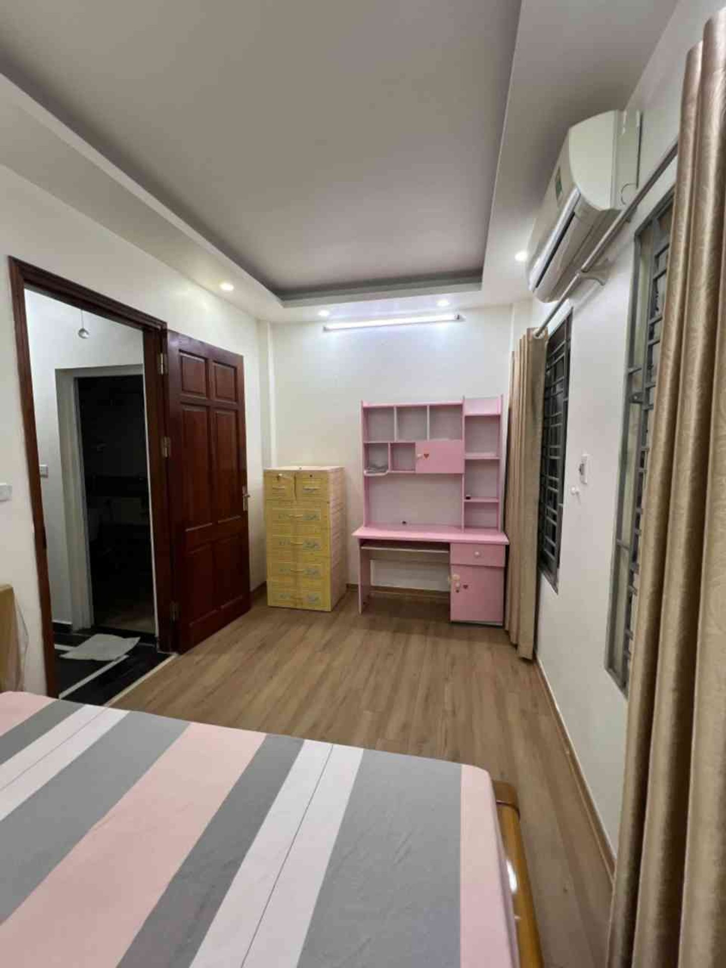 Bán nhà Đại Từ - diện tích 32m2 5 tầng - Ngõ nông - giá 8,8 tỷ