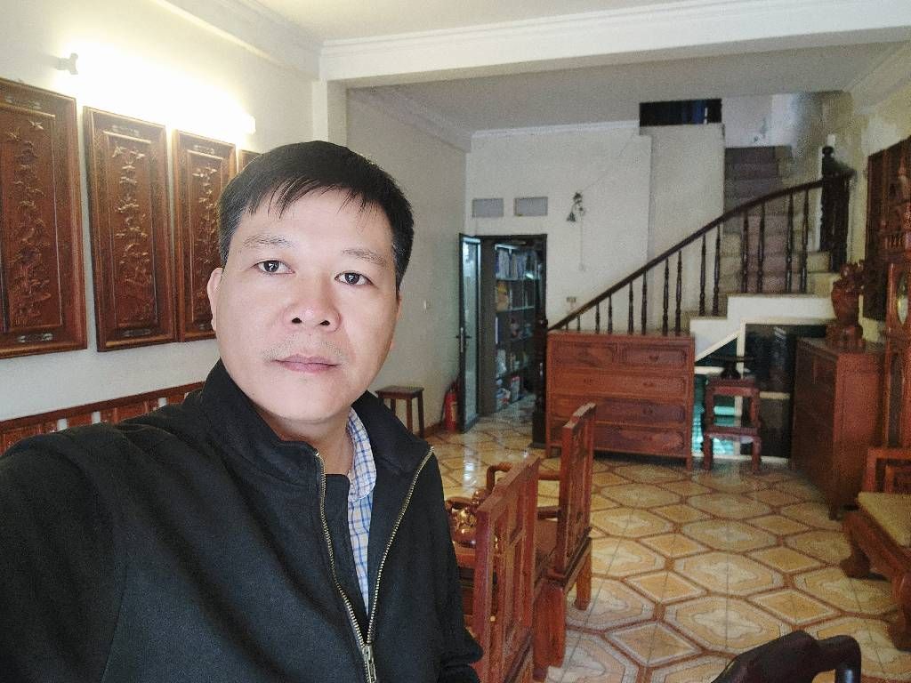 Bán nhà Âu Cơ - diện tích 77m2 3 tầng - Mặt phố kinh doanh sầm uất - giá 25 tỷ