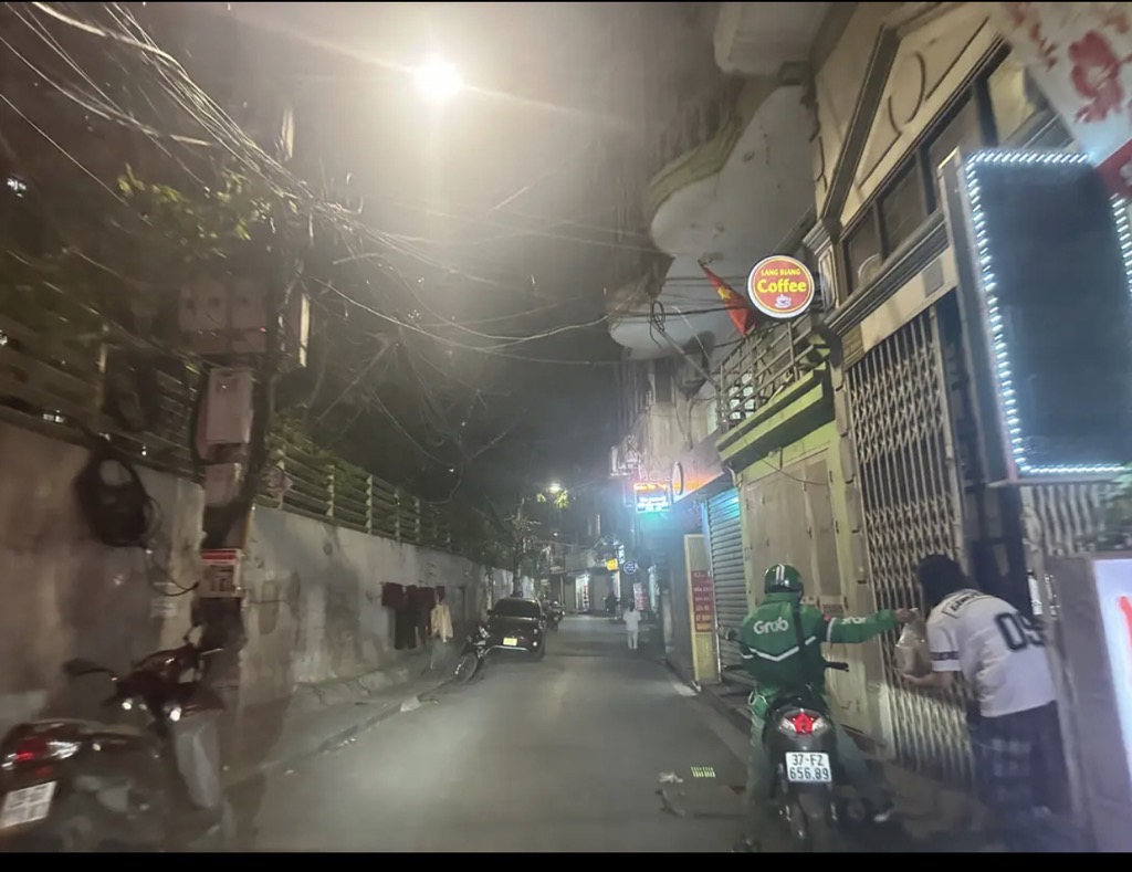 Bán nhà Nguyễn Trãi - diện tích 215m2 2 tầng - Lô góc - giá 58 tỷ